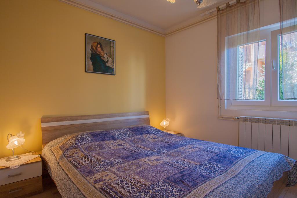 קרס Apartments Tatjana מראה חיצוני תמונה
