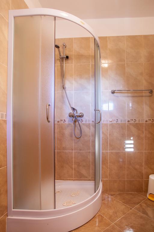 קרס Apartments Tatjana מראה חיצוני תמונה