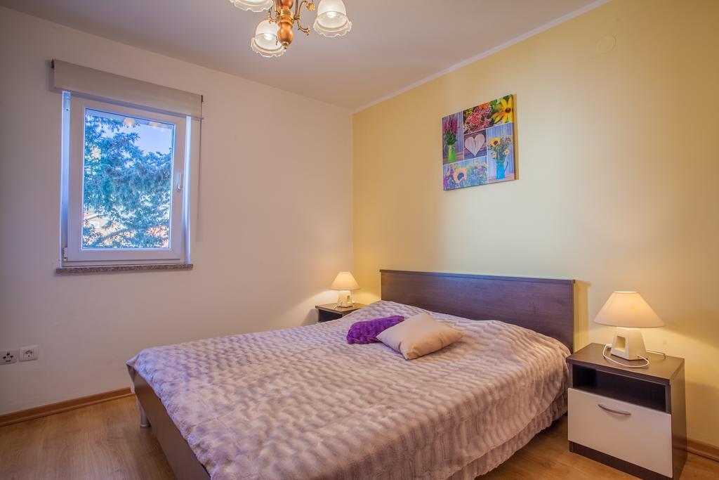 קרס Apartments Tatjana מראה חיצוני תמונה