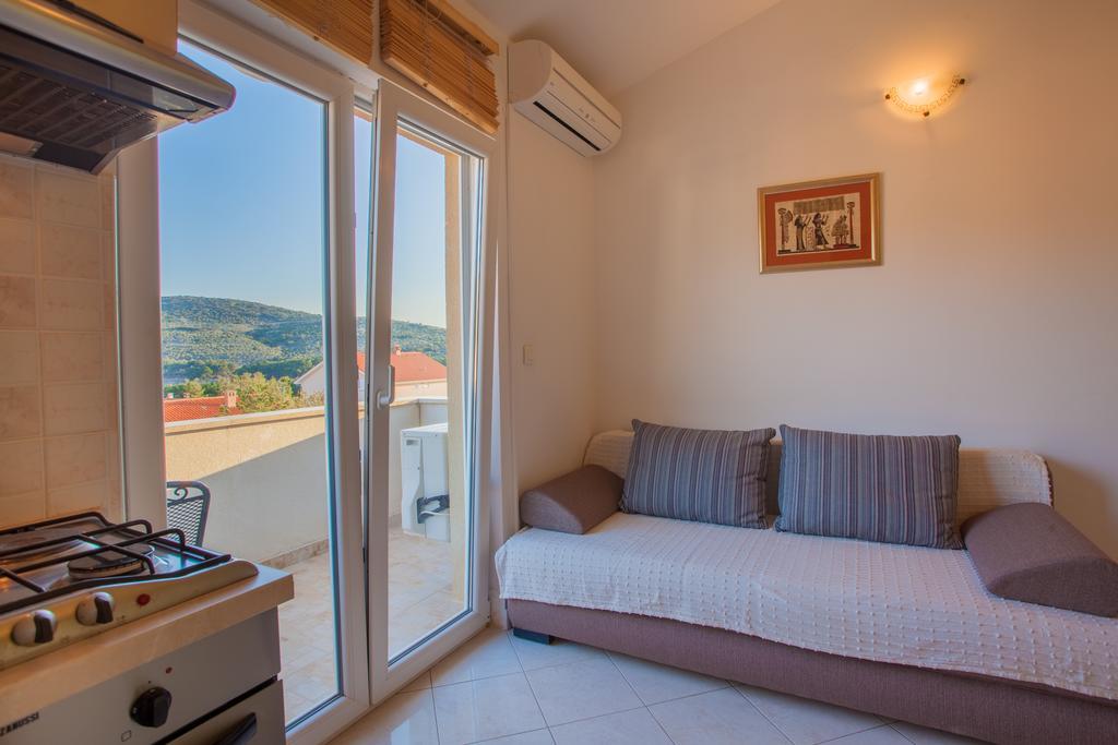 קרס Apartments Tatjana מראה חיצוני תמונה
